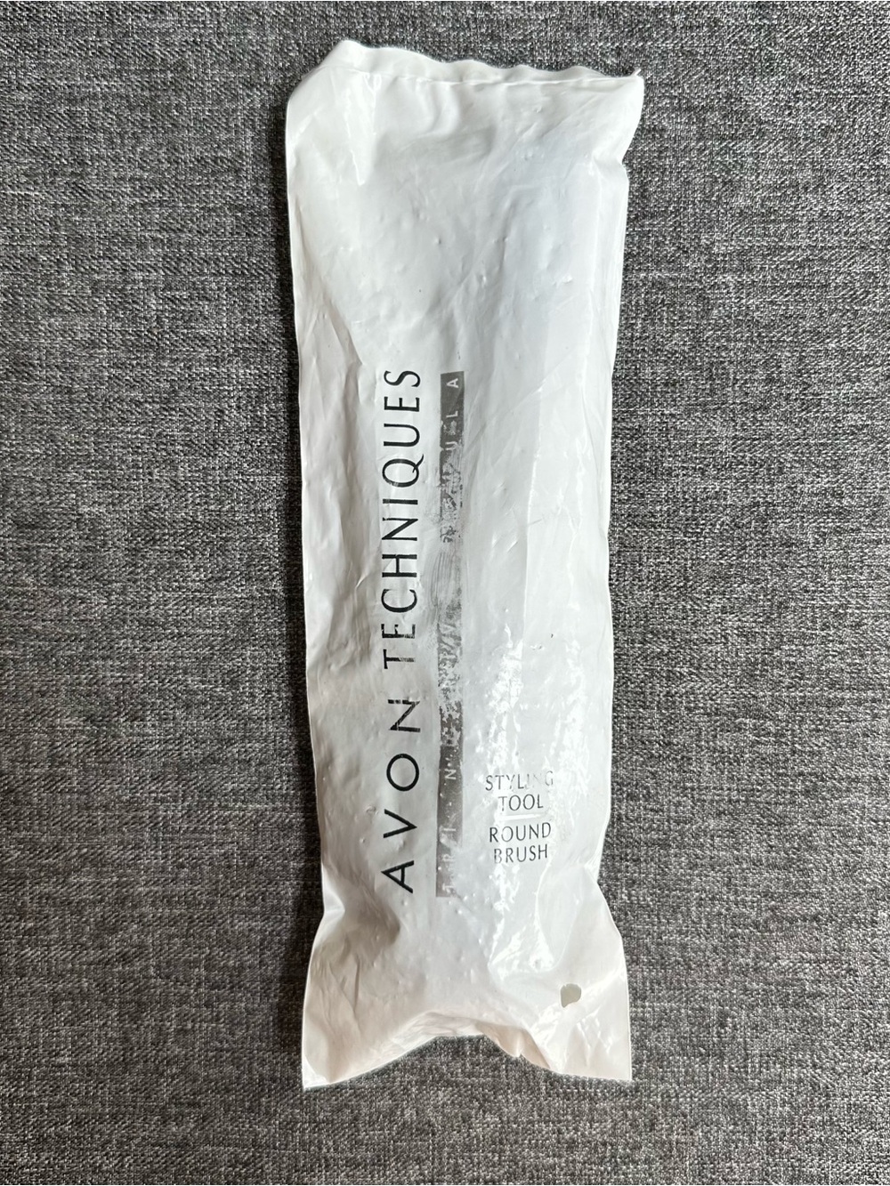 NEW Vintage Avon Techniques Styling Tool 8” Round Brush Hair Vtg NOS 1997 SEALED